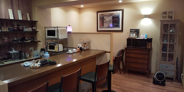 カフェ音（おん） - 飲食業