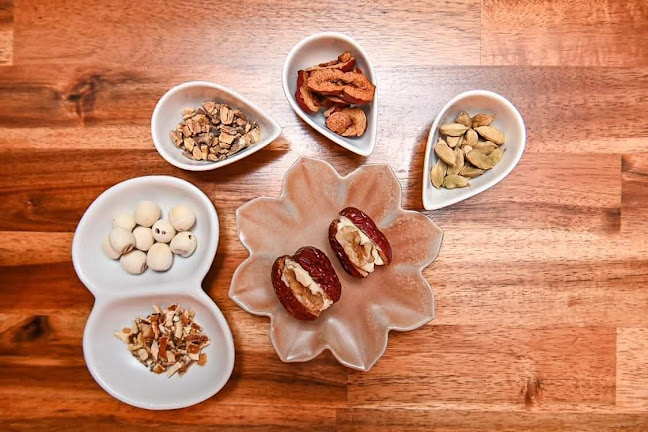 〒810-0031 福岡県福岡市中央区谷１丁目１２−３０