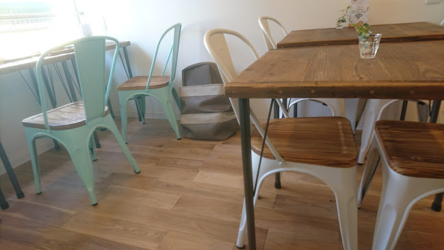 〒530-0015 大阪府大阪市北区中崎西１丁目７−３５