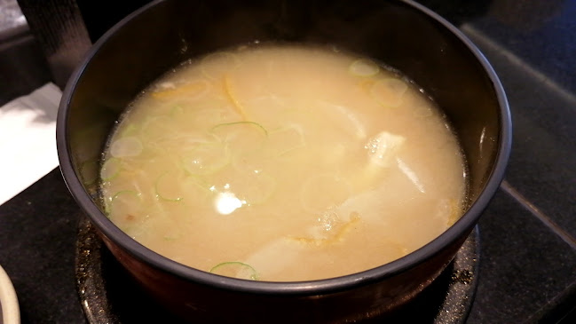 Opinii despre 回転寿司大江戸 池袋南口店 în 豊島区 - 飲食業