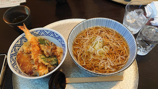 Comentarii opinii despre 居酒屋割烹 新粋