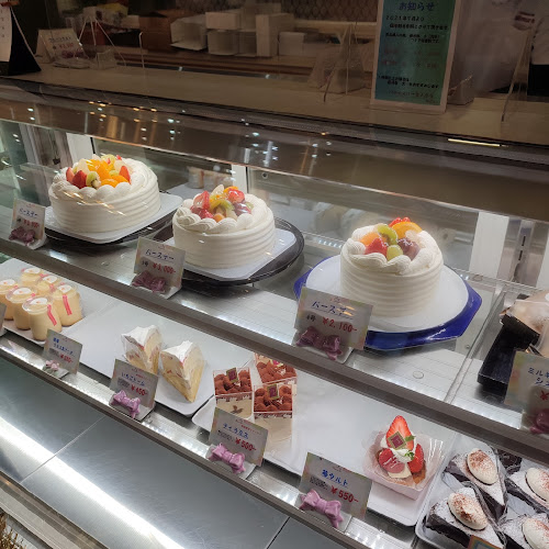 Opinii despre パティスリーミノウラ în 倉吉市 - 飲食業