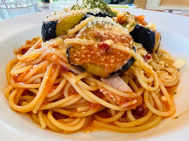 サンタカフェ ハナミズキ - 松山市