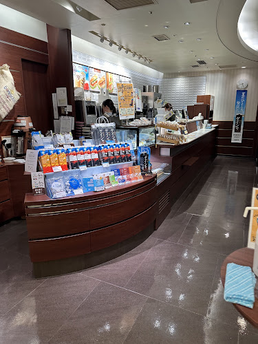 Comentarii opinii despre ドトールコーヒーショップ ニッセイ新大阪ビル店