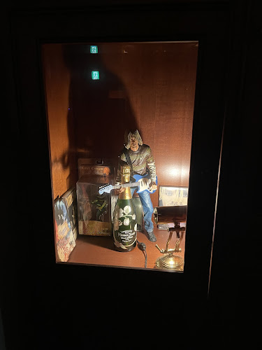 〒900-0015 沖縄県那覇市久茂地１丁目６−１