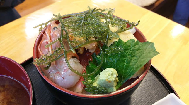 Opinii despre 海鮮食堂 太陽(ティーダ) în 浦添市 - 飲食業