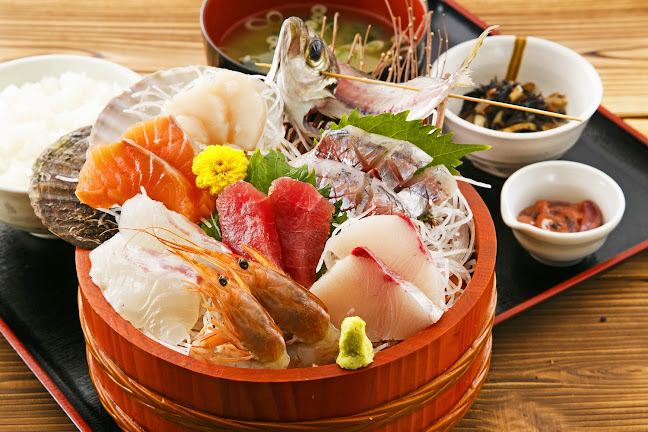 〒233-0002 神奈川県横浜市港南区上大岡西１ 17-30 1F