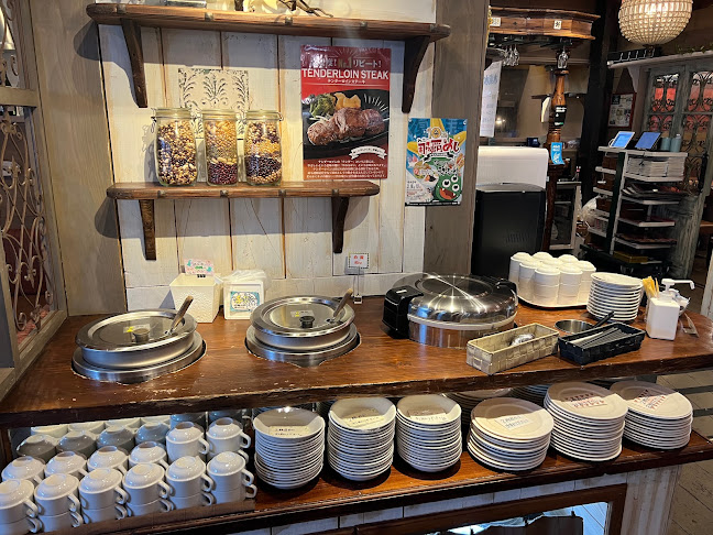 〒900-0032 沖縄県那覇市松山１丁目１５−２０