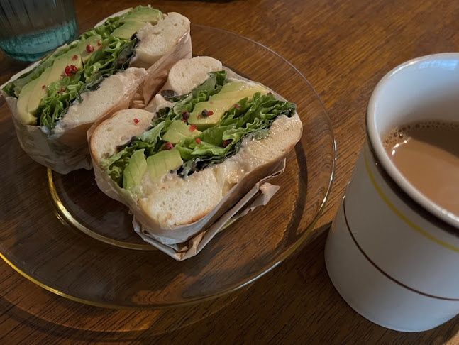 Opinii despre Continental breakfast&coffee în 大津市 - 飲食業