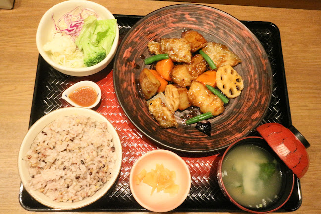 大戸屋ごはん処 上大岡駅前店 - 飲食業