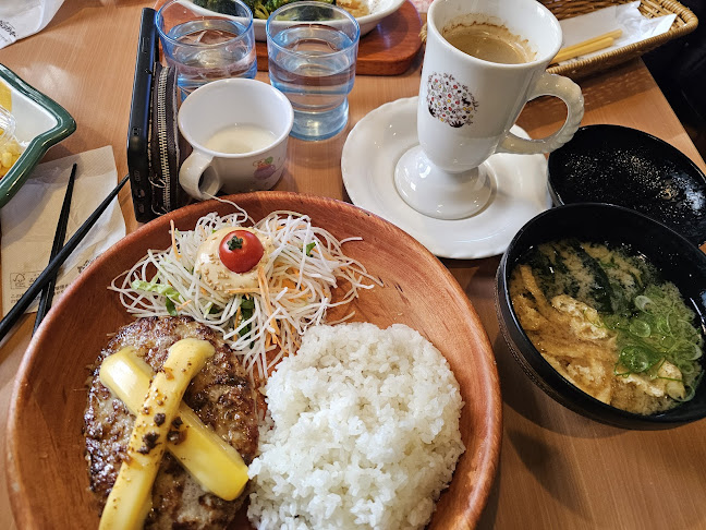 Comentarii opinii despre びっくりドンキー 浜松萩丘店