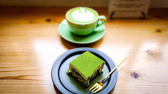 アンドバリシエ - 飲食業