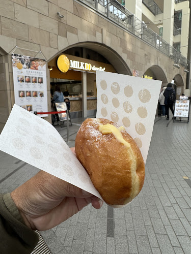 〒060-0008 北海道札幌市中央区北８条西２３丁目１−１０ 前田ビル １階