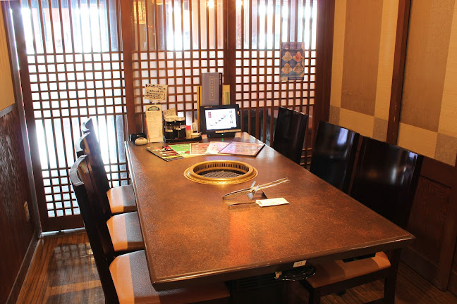 焼肉 カルビ一丁 大仁店 - 飲食業