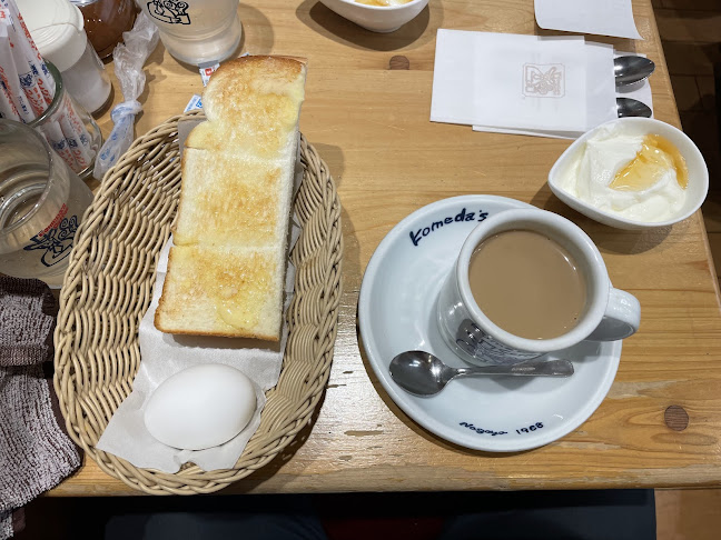 Opinii despre コメダ珈琲店 エスカ店 în 名古屋市 - 飲食業