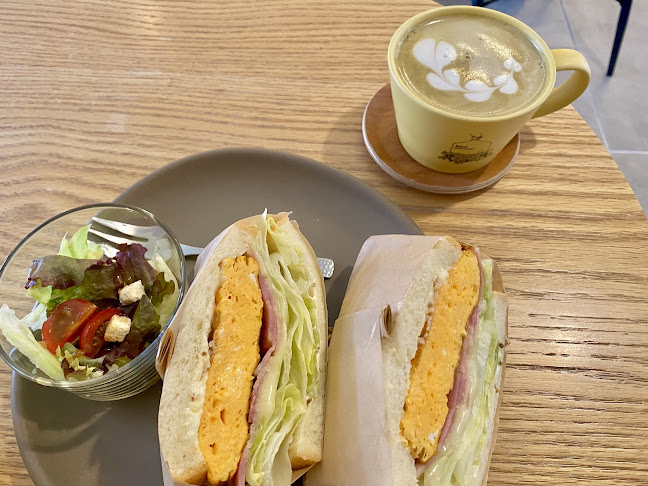 〒664-0895 兵庫県伊丹市宮ノ前１丁目３−７