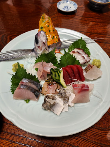 Opinii despre すしの寿々丸 în 伊東市 - 飲食業