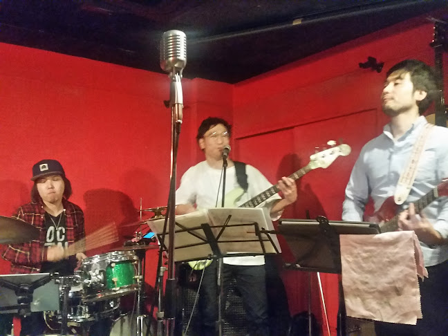 Opinii despre music bar rpm în 世田谷区 - 飲食業