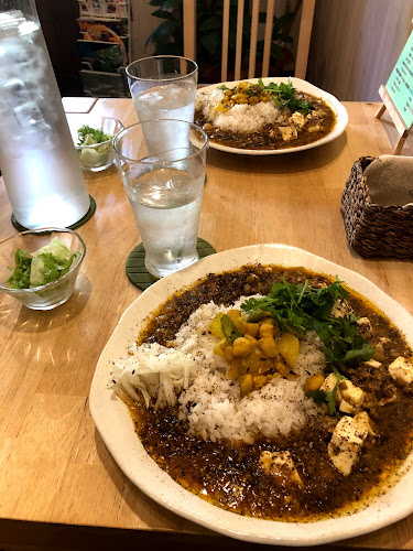 〒672-8049 兵庫県姫路市佃町３８ 仲屋ビル 1F