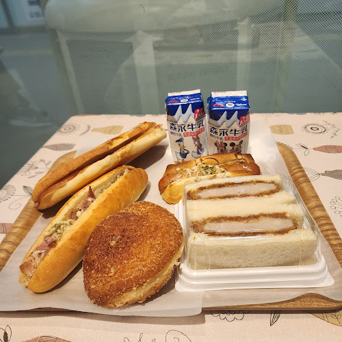 Opinii despre リトルマーメイド 高知駅店 în 高知市 - 飲食業