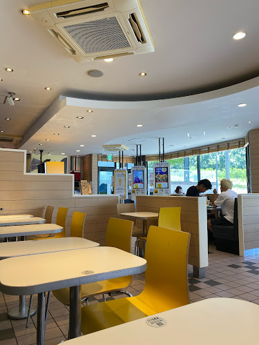 Comentarii opinii despre マクドナルド 神戸学園西町店
