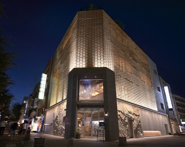 〒860-0807 熊本県熊本市中央区下通１丁目２−１０