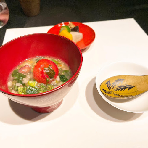 東山和今 - 飲食業