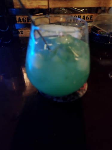 フルーツカクテル飲み放題専門店ホワイトスノウ - 飲食業