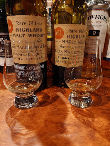 Opinii despre Bar Trian (バー トリアン) în 杉並区 - 飲食業