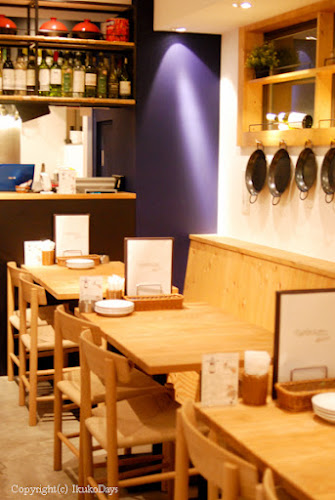 新宿 オイスターズインク - 飲食業