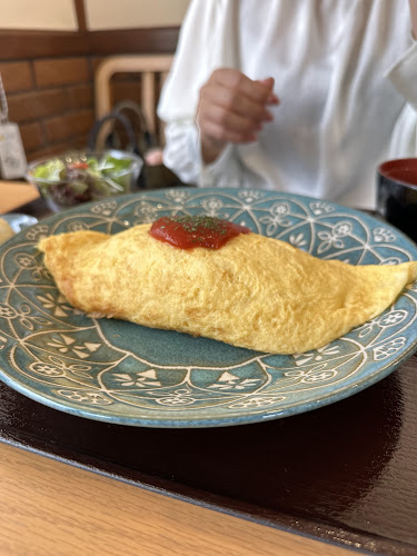 Cafe ＆ Restaurant まどい - 飲食業