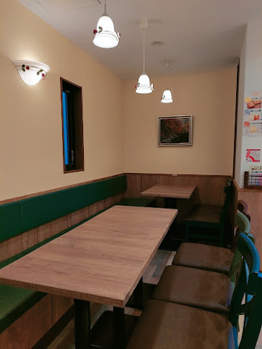 ベーカリー ピヨピヨ - 飲食業