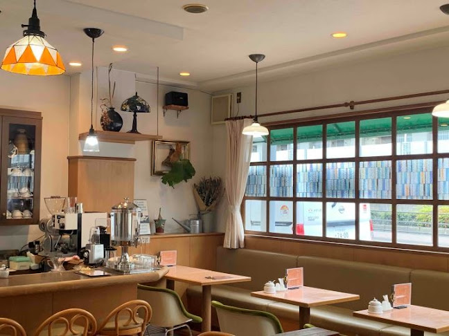 Opinii despre 喫茶ヨツツジ în 大阪市 - 飲食業