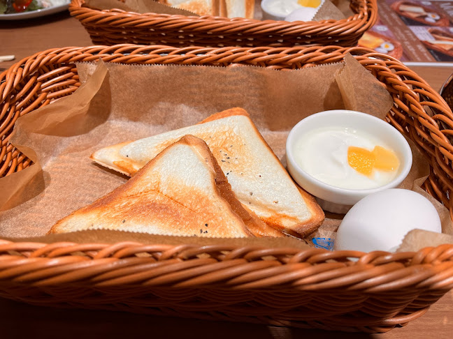 Opinii despre カフェ青山 岡山本店 în 岡山市 - 飲食業