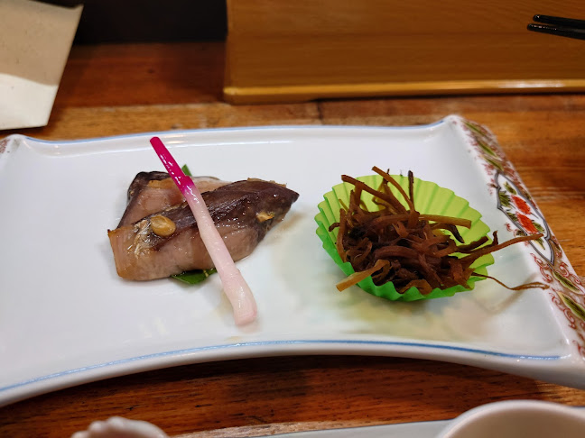 〒010-0921 秋田県秋田市大町３丁目１−１５