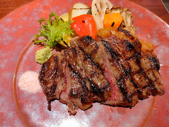 Opinii despre 肉卸 小島 グランスタ東京 în 千代田区 - 飲食業