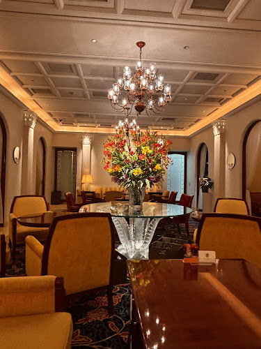 〒104-0061 東京都中央区銀座５丁目４−６ B1F