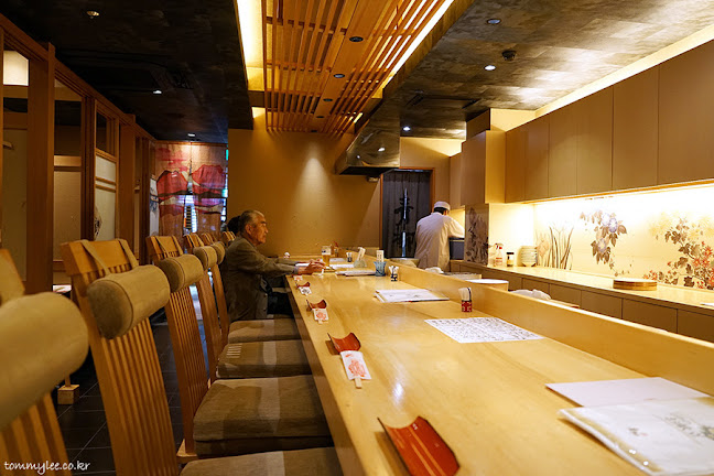 〒860-0807 熊本県熊本市中央区下通１丁目２−１０