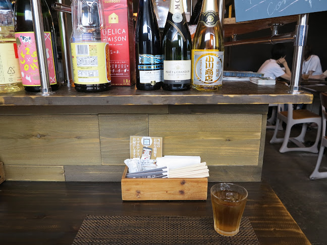 〒426-0066 静岡県藤枝市青葉町４丁目３−２ ライフガーデン １０２