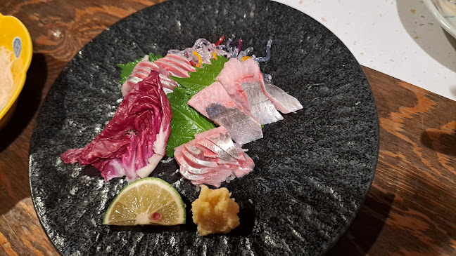 〒040-0063 北海道函館市若松町１１−８