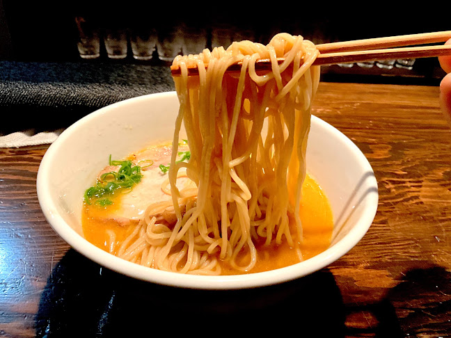 Comentarii opinii despre 麺屋BONEZ