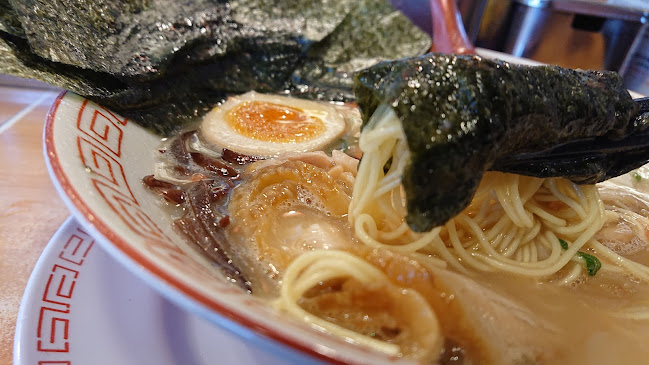 Comentarii opinii despre 博多長浜ラーメン 六角堂 橋本店