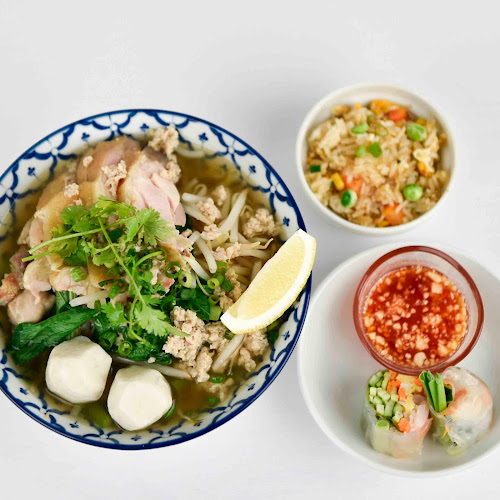 Opinii despre The MONSOON Cottage în 品川区 - 飲食業