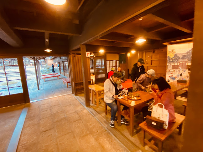 Opinii despre 赤福 五十鈴川店 în 伊勢市 - 飲食業