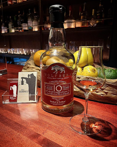 BAR HERMIT EAST （バーハーミットイースト）新宿東口 - 新宿区