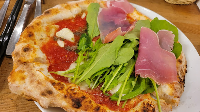 Opinii despre スクニッツォ･ダ･シゲオ în 大阪市 - 飲食業