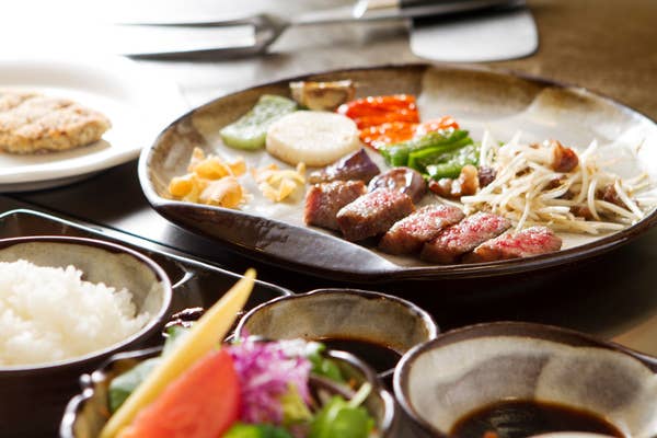 牛肉料理 神戸大井(ぎゅうにくりょうり おおいにくてん) - 飲食業