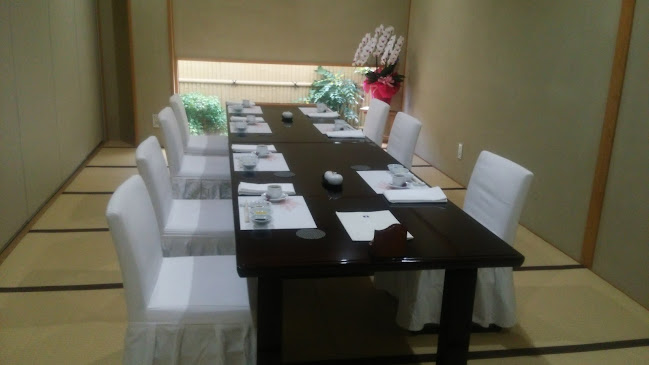 割烹 明徳 - 飲食業