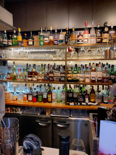 Comentarii opinii despre BAR New Cinema Paradise 赤坂見附