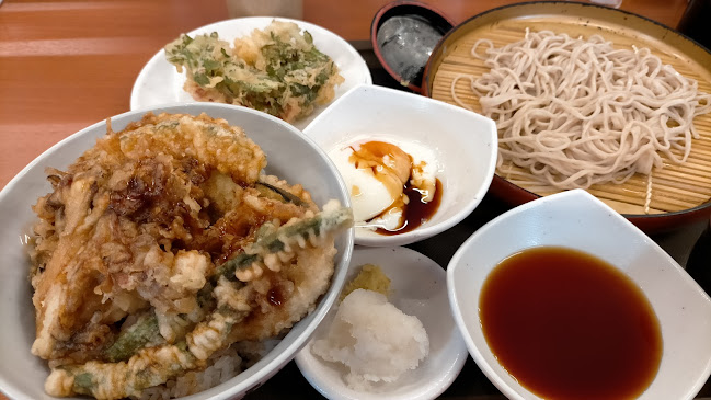 Opinii despre 天丼てんや ビーンズ亀有店 în 葛飾区 - 飲食業